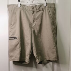 Fila Men's Tan Cargo Shorts